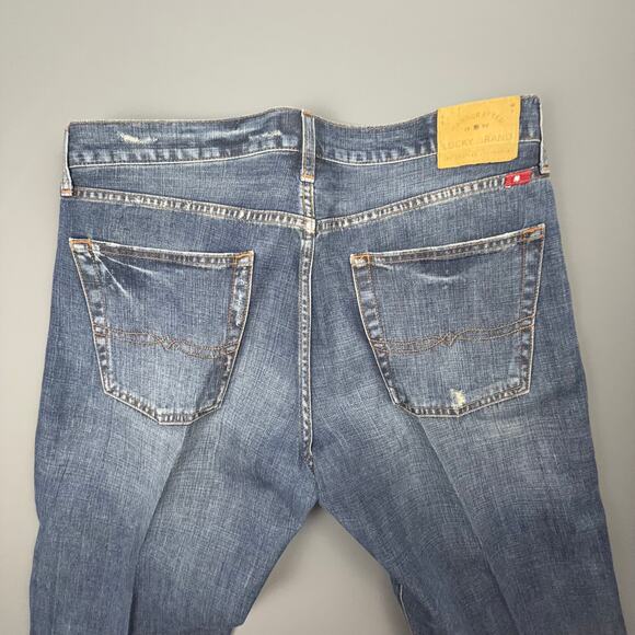 Lucky Brand 221 Original Straight Jeans 36x34 Classic Mid Wash Denim - Picture 6 of 10